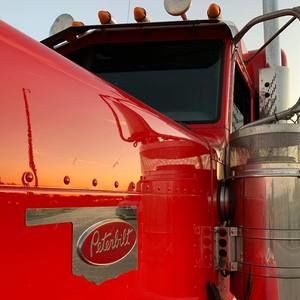 Meet your Posher, Bradly